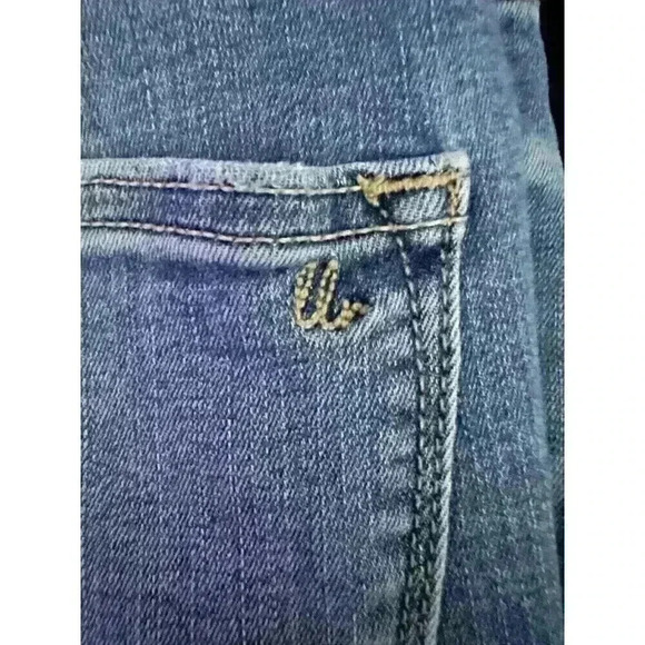 LuLaroe Women's Size 24 Distressed Cuffed Hem Lycra Spandex - Picture 4 of 6